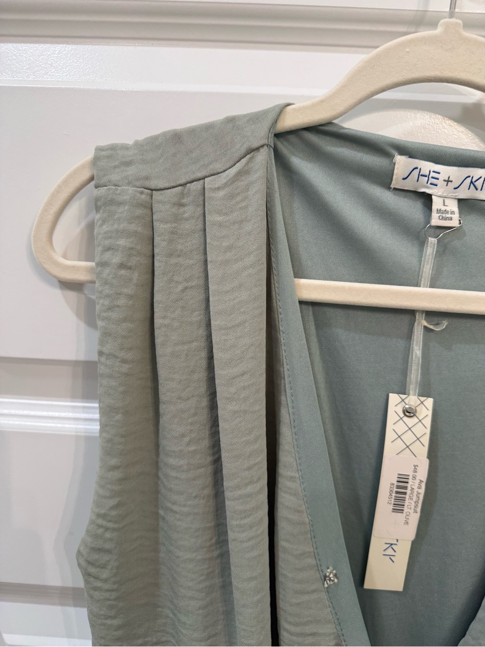SHE + SKY Ava Jumpsuit NWT Light Olive Green Wide Leg Size L - Picture 8 of 9